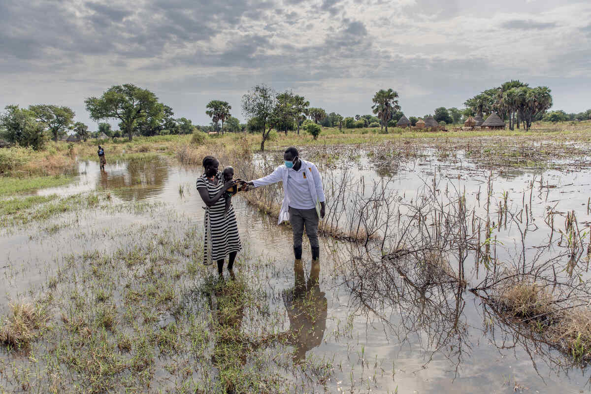 How Do Floods Create Humanitarian Crises? | International Rescue ...